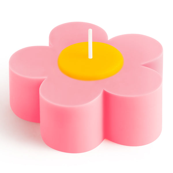 Zainpe Daisy Flower Pink Scented Candle Gift Danish Pastel Room Aesthetic Decor Pine Fragrance Candles Handmade Natural Soy Wax Aromatherapy Candle for Women Home Bedroom Party Supplies 2.8 x 1.2 In